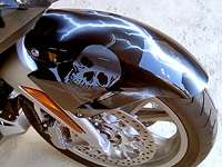Аэрография на мотоцикле «Молнии»